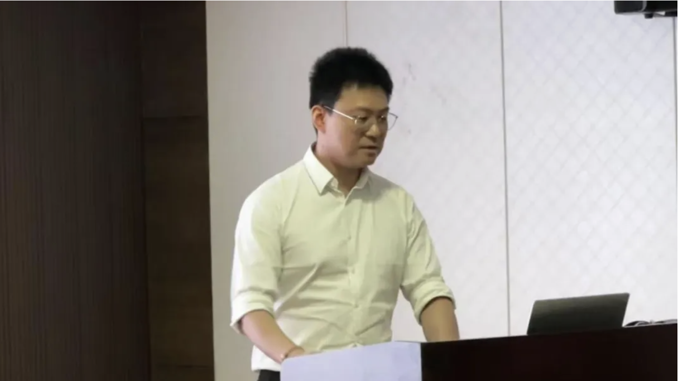 截屏2025-10-10 10.04.52.png 截屏2025-10-10 10.04.52.png